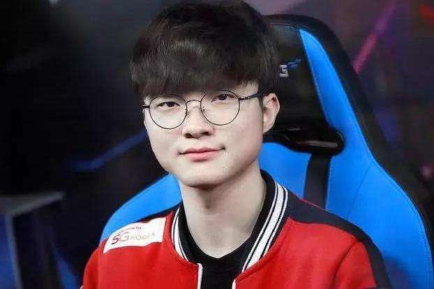 虽然他在世 虽然他在世