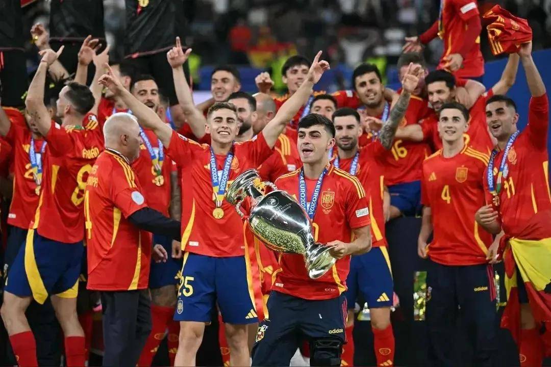 频出现在各 频出现在各